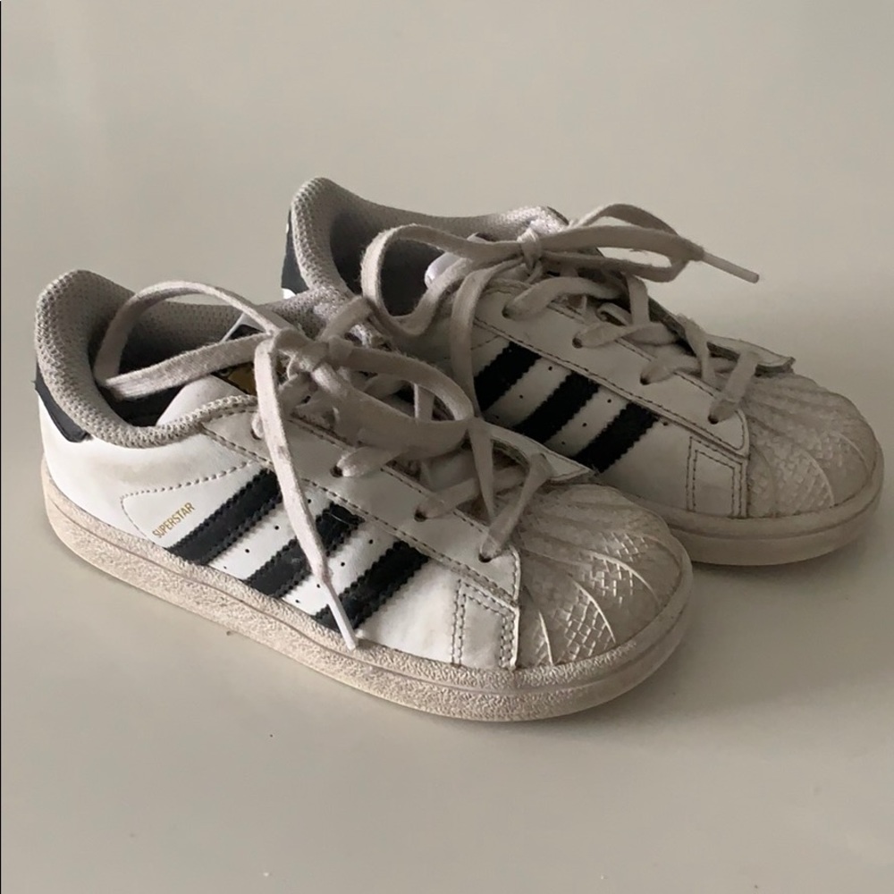Adidas superstar